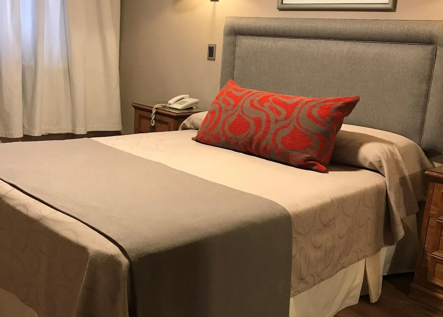 Hotel Crillon メンドーサ 3*,