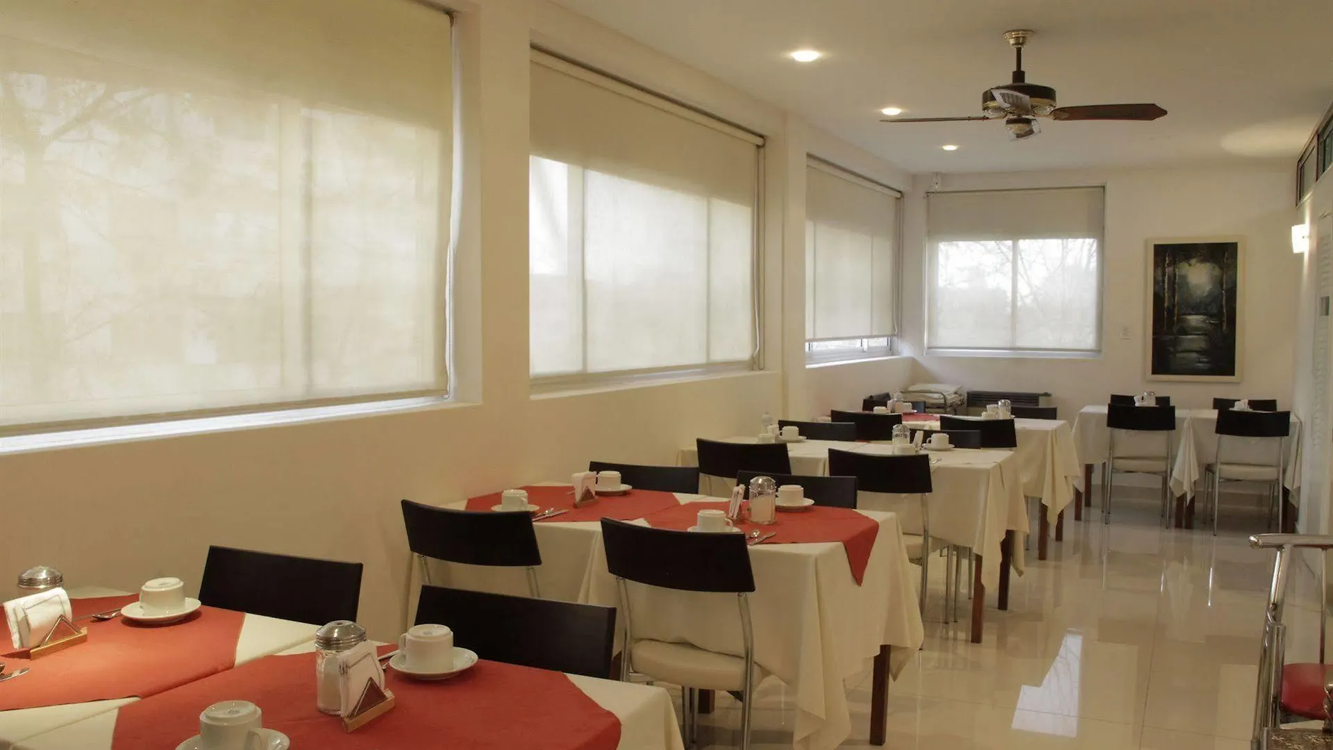 Hotel Crillon Mendoza 3*,