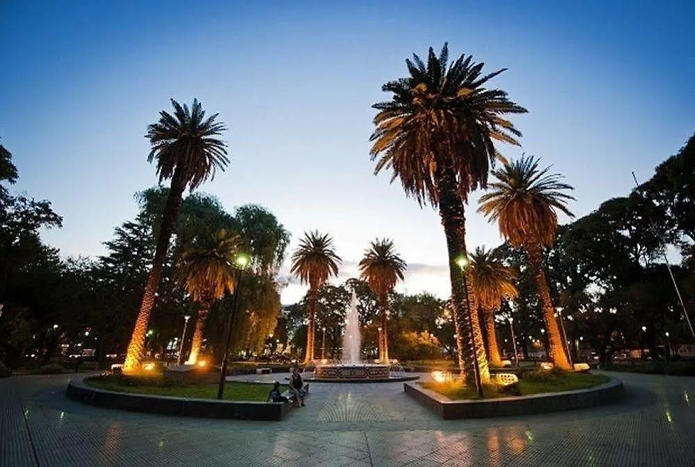 Hotel Crillon Mendoza 3*,  Argentina